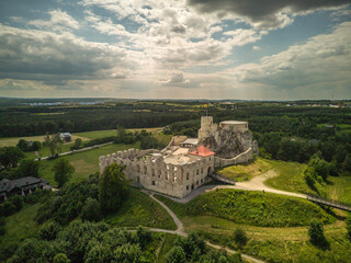 Fototapeta premium Ruins of a medieval castle in the village of Rabsztyn, Poland.