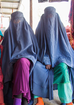 Women wearing burkas in the market, Badakhshan province, Ishkashim, Afghanistan