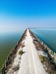 Argine degli Angeli embankment in Valli di Comacchio lagoon
