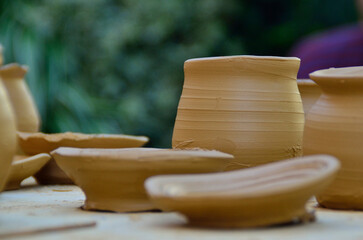 vasija de barro realizada en alfarer&iacute;a artesanal