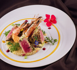 Tuna fish tataki with shrimp and couscous