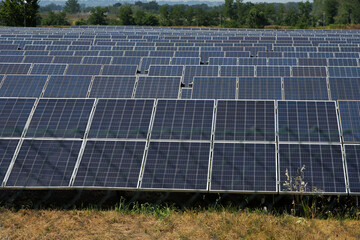 Impianto fotovoltaico in funzione in agricoltura
