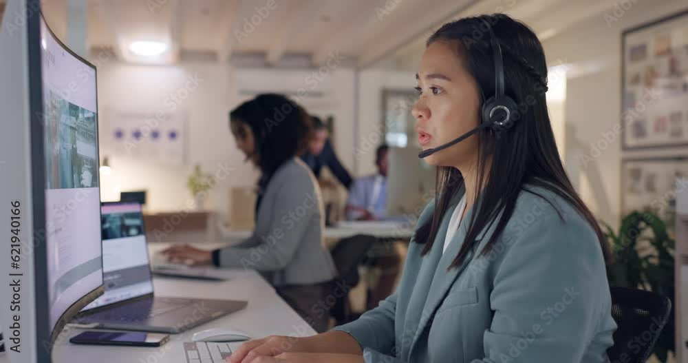Aufkleber call center, consulting and computer with woman in office for communication, business and customer s