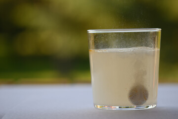 Effervescent tablet for flu and cold like symptoms