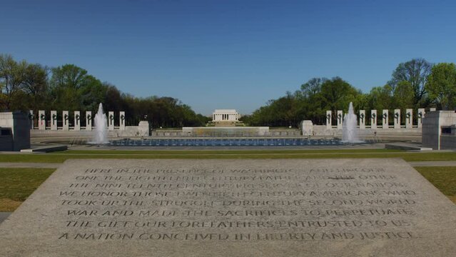 National World War II Memorial, Lincoln Memorial in Background