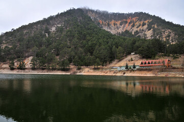 Fototapeta na wymiar Sunnet Lake in Bolu, Turkey.