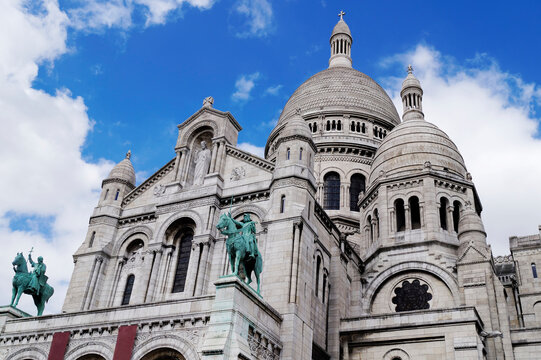 The famous Sacre-Coeur basilica in Paris, France