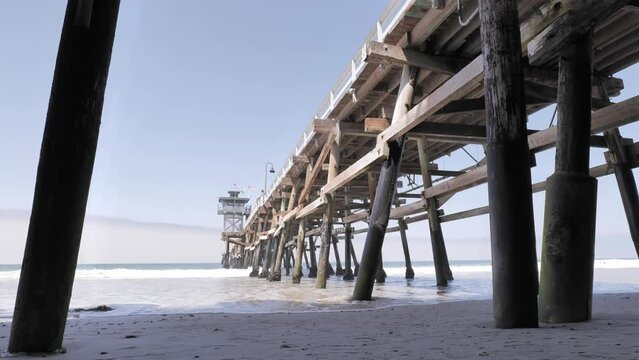 San Clemente is a small town on the Pacific Ocean in California. Its main tourist attraction is the large pier.