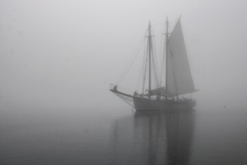 Fototapeta na wymiar a schooner in the fog