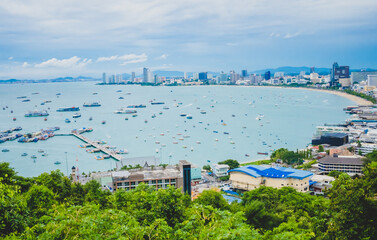 Fototapeta na wymiar Pattaya city high angle view overlooking the sea sky and pattaya city