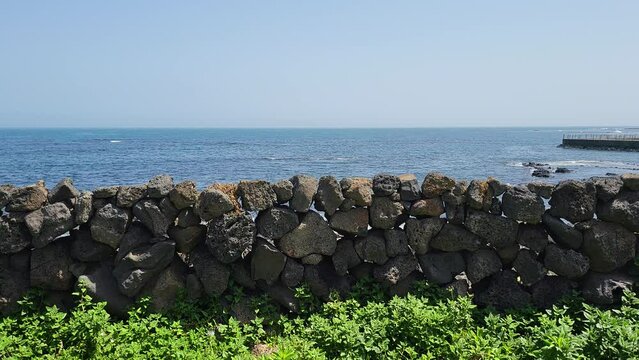 sea and rocks