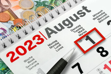 Deutscher Kalender Datum 1. August  2023 und Euro