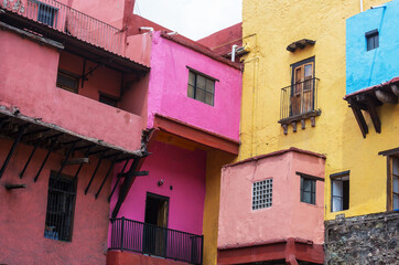 Fototapeta na wymiar Colorful house