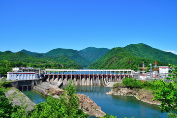 Fototapeta premium 鹿瀬ダム（新潟県）