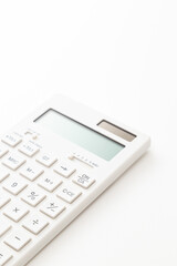 白背景に白い電卓。