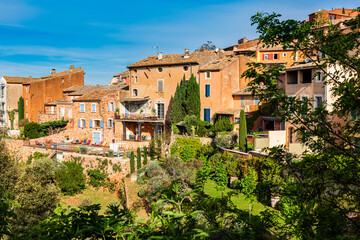 Roussillon village in Vaucluse region. One of the most impressive villages in France. - obrazy, fototapety, plakaty