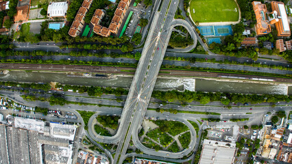 Puente 4 Sur y Rio Medellin desde el Aire - obrazy, fototapety, plakaty