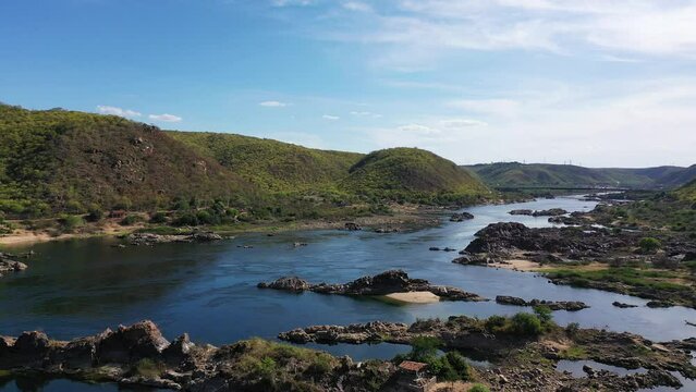 Cânions do Rio São Francisco em Piranhas Alagoas e Sergipe com Drone visto de Cima