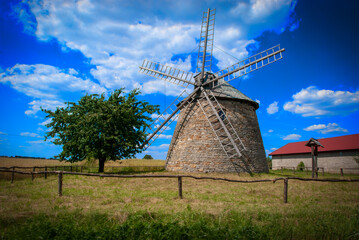 The windmill in the countryside © Anna