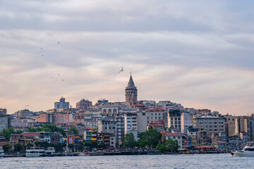 Fototapeta premium Panorama with a view of the Bosphorus and Galata Tower in Istanbul