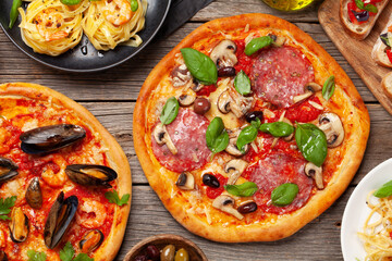 Italian cuisine. Pizza, pasta and toasts