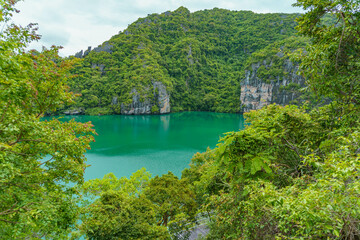 Fototapeta na wymiar The Emerald Lake from Ang Thong National Marine Park, Thailand