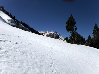 Single day winter hike through some mountains in the Eastern Pyrenees. On the Cadi massif and comabona peak.
