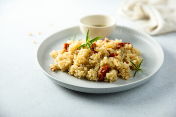 Quinoa with sun dried tomatoes