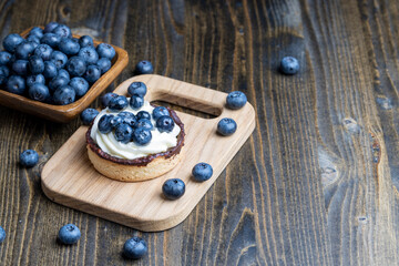 Tartlet with cream and blueberry flavor