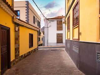 Street colour yellow of Tenerife