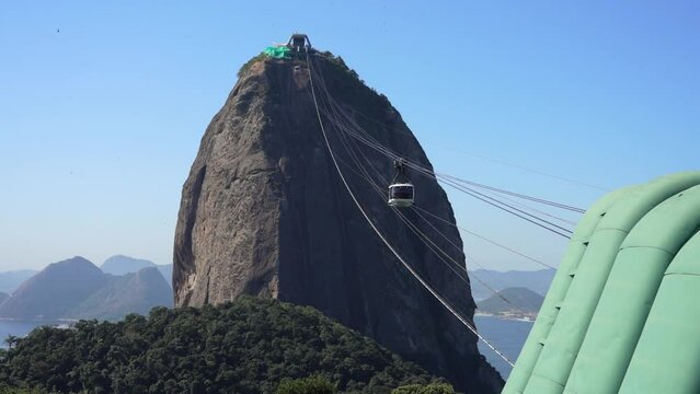 Sugarloaf Mountain with moving cable cars, Rio de Janeiro, UNESCO World Heritage, Brazil