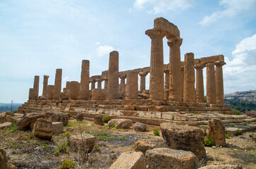 Fototapeta na wymiar The Temple of Hera Lacinia in Valley of the temples, Agrigento