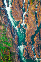 Vue panoramique aérienne de 4000 îles Mékong, Don Khon au Laos, cascades de Li Phi, célèbre destination de voyage en Asie du Sud-Est. Cascade du Mékong d'en haut (point de vue du drone)