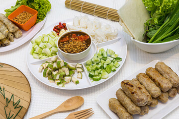 (Nam-Neaung) Vietnamese Meatball Wraps,Pork Sausage wraps with vegetables Including tableware