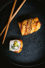 sushi, japonesa, salmón, marisco, alimento, cocina, restaurante, crudo, asia, cultura, sashimi, almuerzo, delicioso, blanco, japón, arroces, palillos chinos, peces, cena, epicúreo, salubre, comida, ch