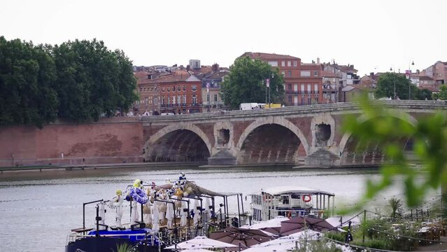 Toulouse pont neuf Garonne