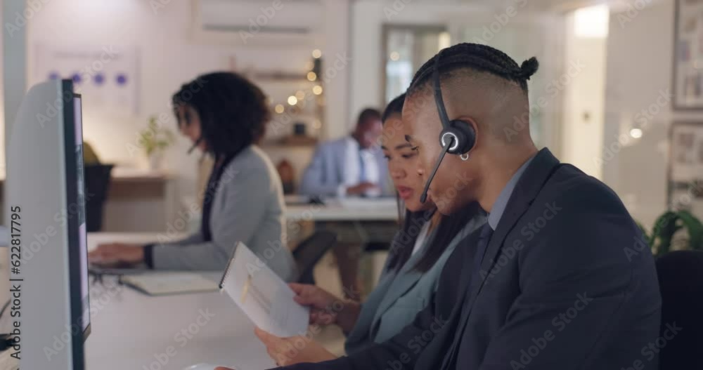Aufkleber call center, teamwork and advice or help at desk with a document, headset and computer. a man and wo
