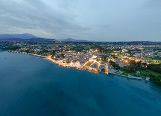 Lazise bei Nacht Drohnen Aufnahme