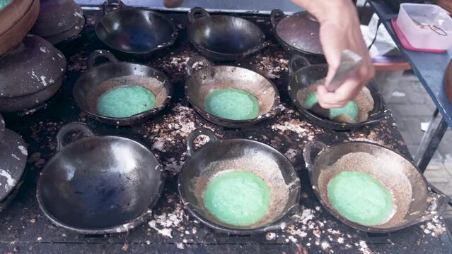 Making cooking serabi street food vendor indonesia tradisional pancake