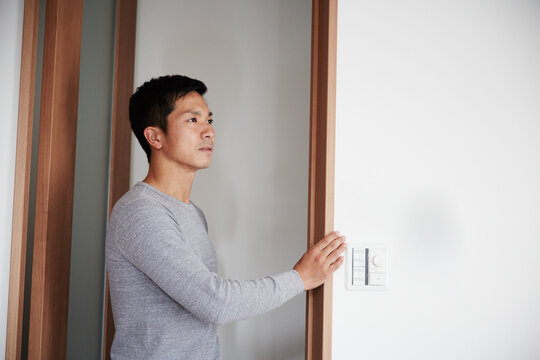 新居を購入した男性