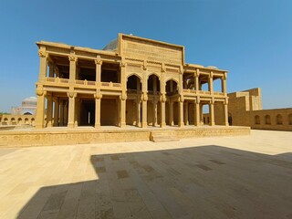 Fototapeta premium Ancient mausoleum and tombs at Makli Hill in Thatta, Pakistan. Necropolis, graveyard