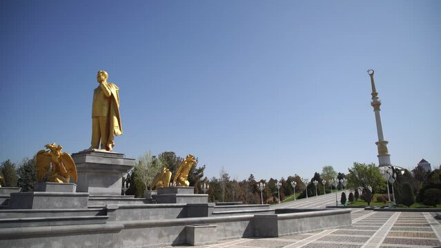 a golden statue and highest mornament