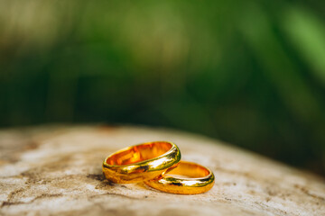 wedding rings