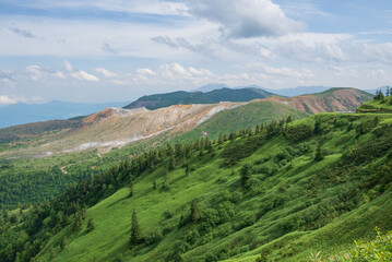 日本国道最高地点から白根山方面を望む