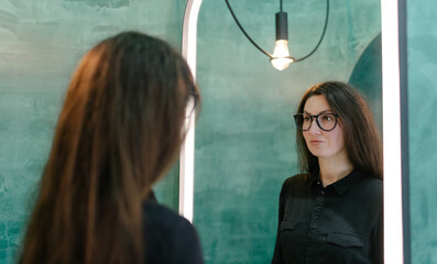 Brunette happy woman portrait in glasses