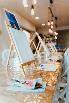 Art and Wine Workshop. Sip and Paint: Women's Artistic Journey with Wine