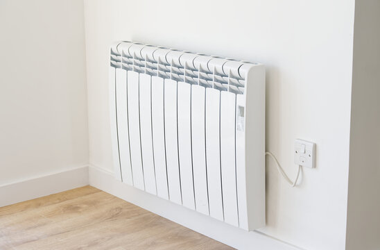 Electric panel radiator fitted with a house with no gas