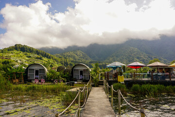 Obraz premium Rows of inn on the lake side