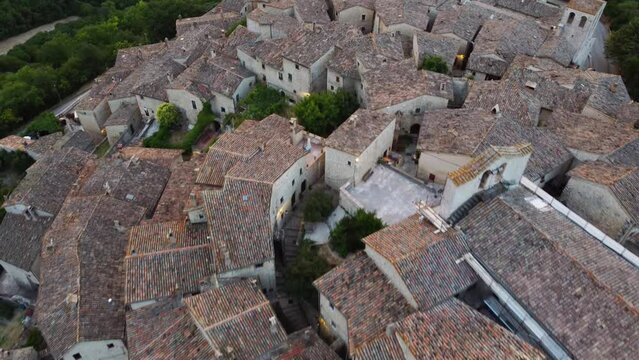 Drone flight over the Umbrian village of Vallo di Nera. Tranquil Vallo di Nera Sunset