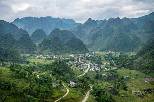 panoramic view of ha gian loop on northern vietnam